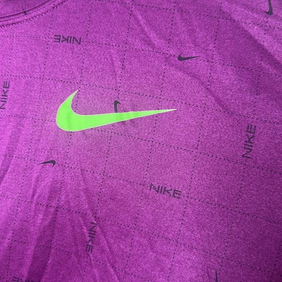 🆕 NIKE Training T-Shirt Men's Dri-Fit Printed Logo Graphic Purple Tee SIZE XL - Picture 4 of 9